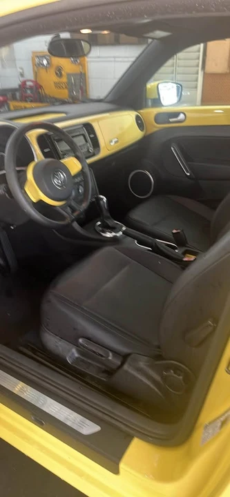 2013 Volkswagen A5 Beetle - Image 5 of 6