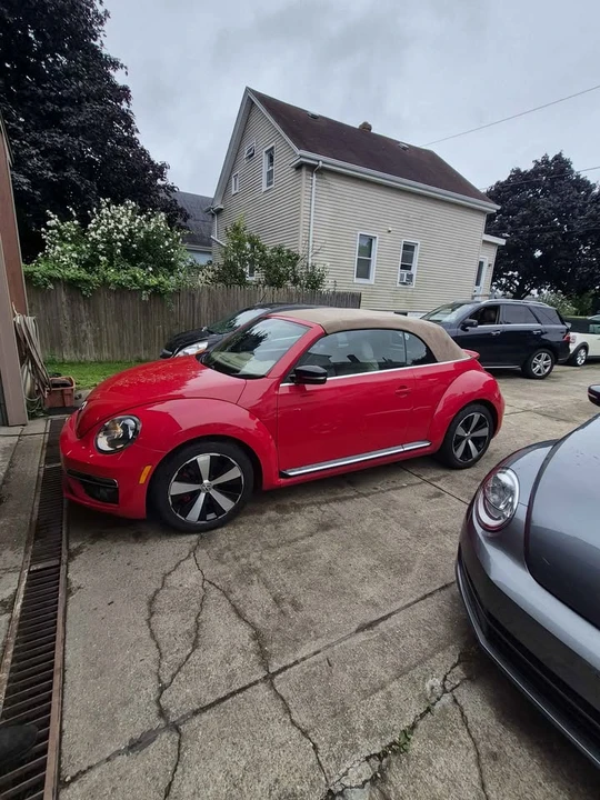 2013 Volkswagen A5 Beetle - Image 2 of 14