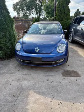 2013 Volkswagen Beetle 1.8T Hatchback 2D
