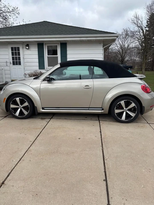 2013 Volkswagen A5 Beetle - Image 4 of 4