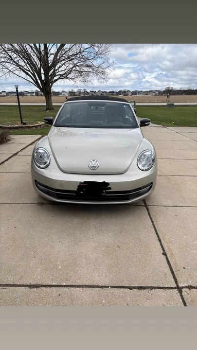 2013 Volkswagen A5 Beetle - Image 2 of 4