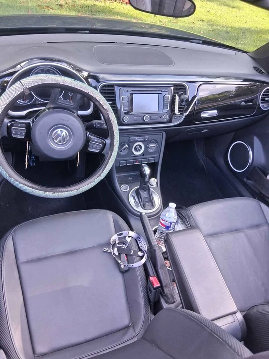2013 Volkswagen A5 Beetle - Image 2 of 5
