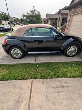 2013 Volkswagen Beetle 1.8T SEL Convertible 2D
