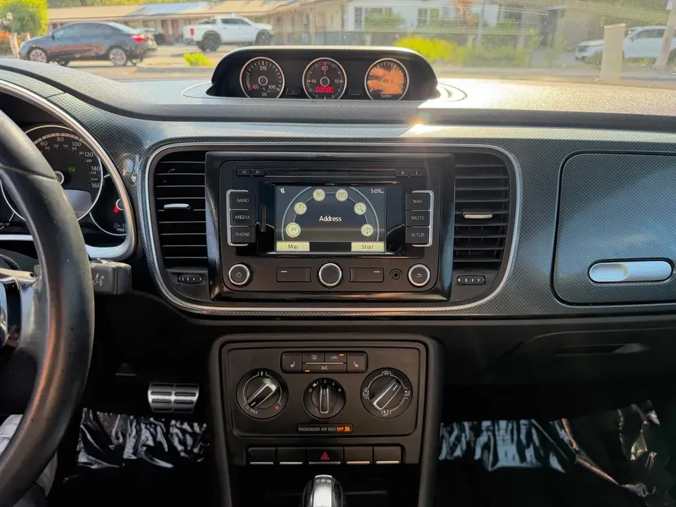 2013 Volkswagen A5 Beetle - Image 14 of 15