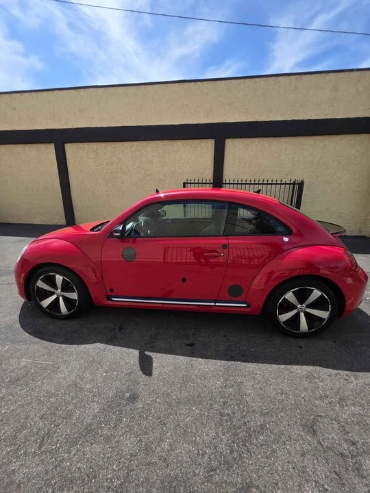 2013 Volkswagen A5 Beetle - Image 4 of 11