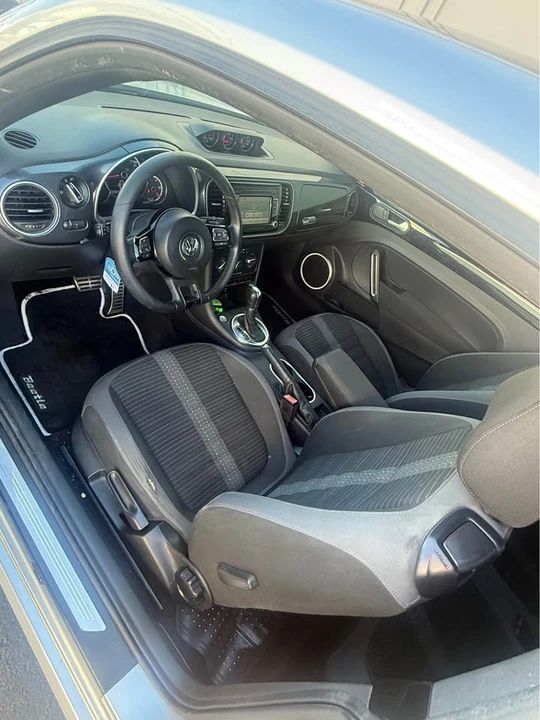 2013 Volkswagen A5 Beetle - Image 8 of 10