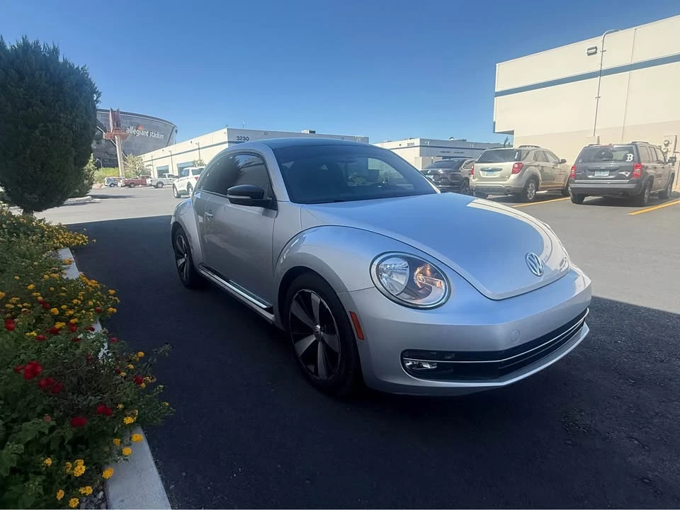 2013 Volkswagen A5 Beetle - Image 6 of 10