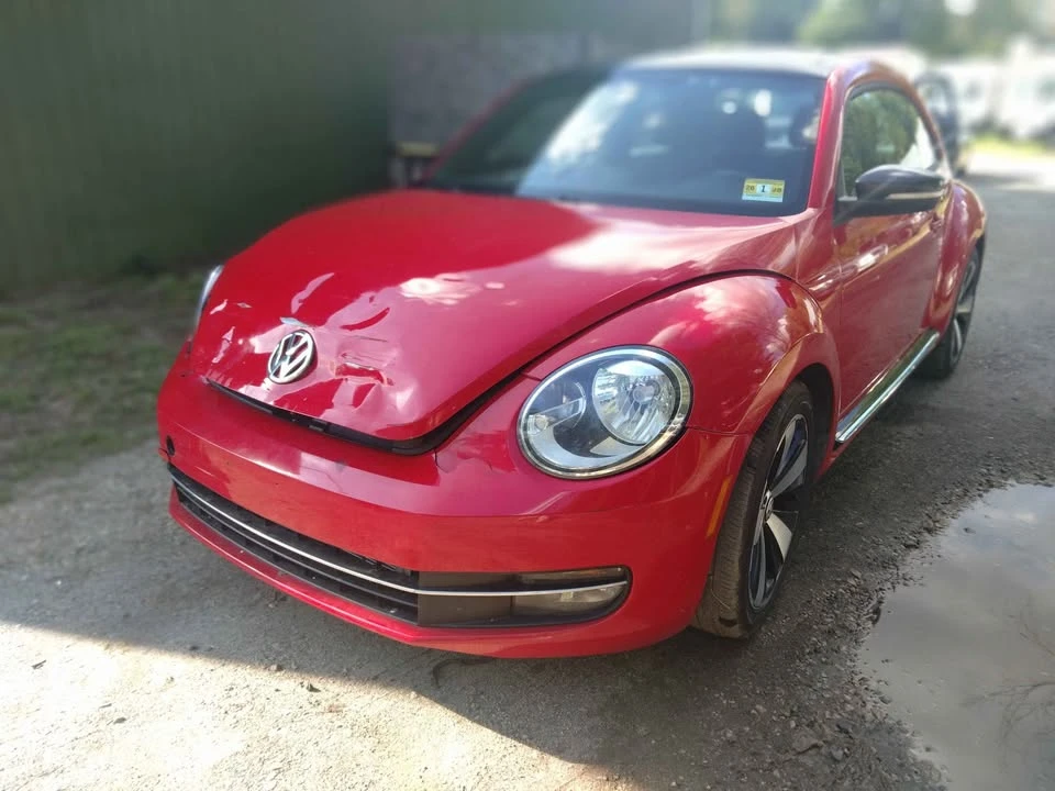 2013 Volkswagen A5 Beetle - Image 4 of 16
