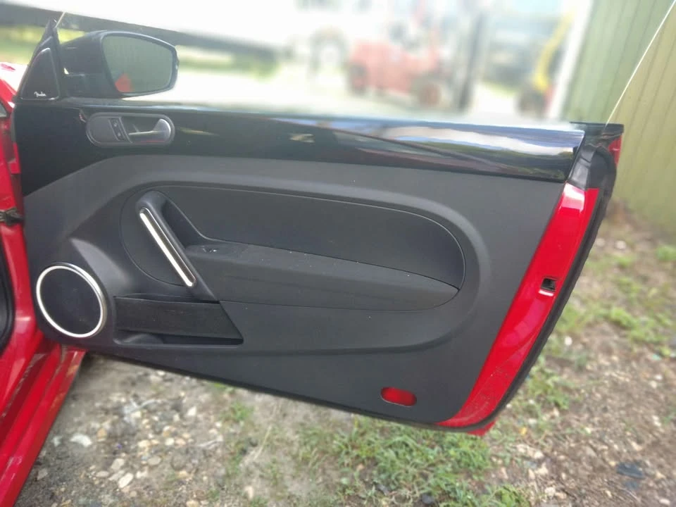2013 Volkswagen A5 Beetle - Image 12 of 16