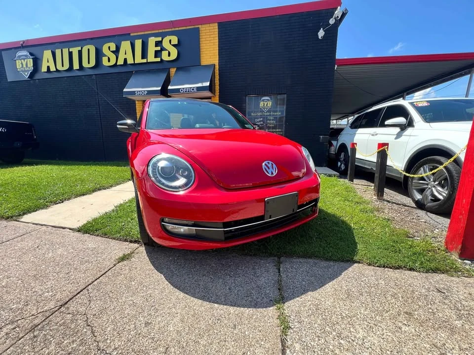 2013 Volkswagen A5 Beetle - Image 2 of 10