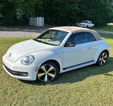 2013 Volkswagen Beetle 2.0T Turbo Convertible 2D