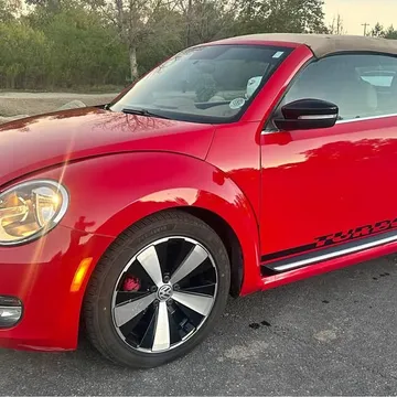 2013 Volkswagen Beetle 2.0T Turbo Convertible