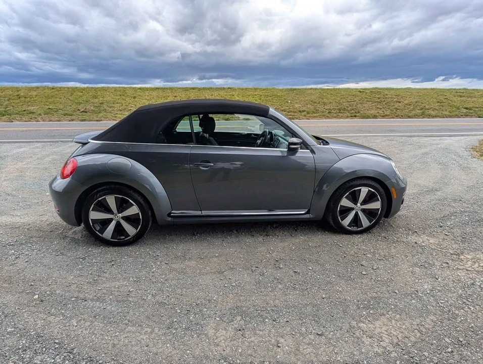 2013 Volkswagen A5 Beetle - Image 12 of 13
