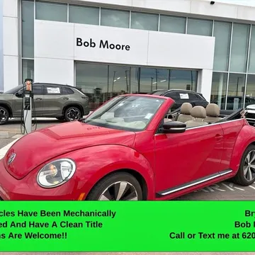 2013 Volkswagen Beetle 2.0T Turbo Convertible 2D