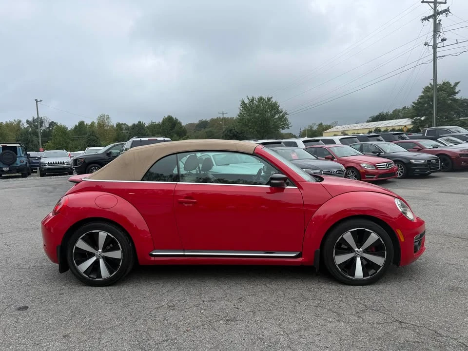 2013 Volkswagen A5 Beetle - Image 2 of 13