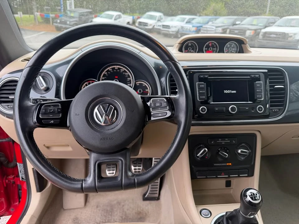 2013 Volkswagen A5 Beetle - Image 11 of 12