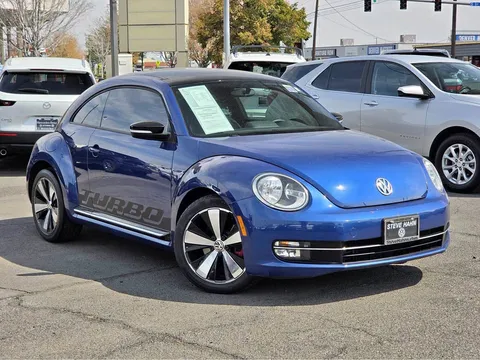 2013 Volkswagen Beetle 2.0T Turbo Hatchback 2D