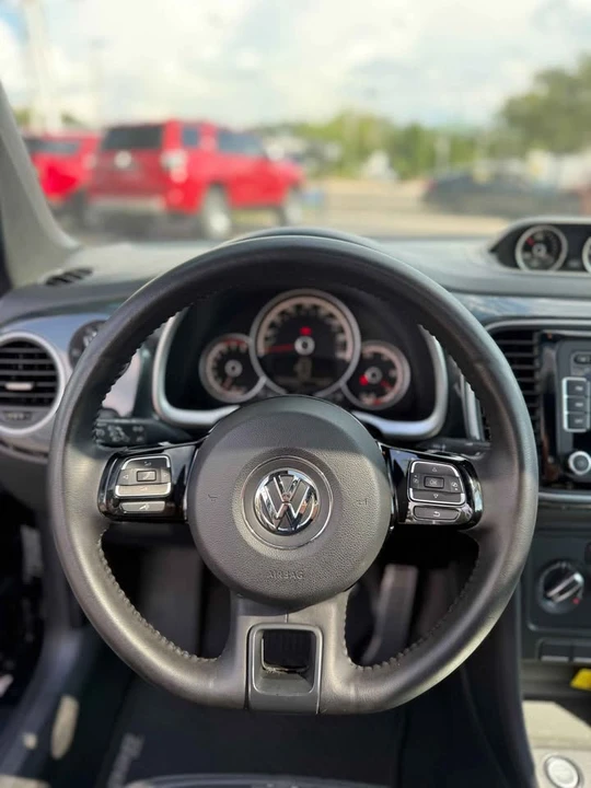 2013 Volkswagen A5 Beetle - Image 8 of 10