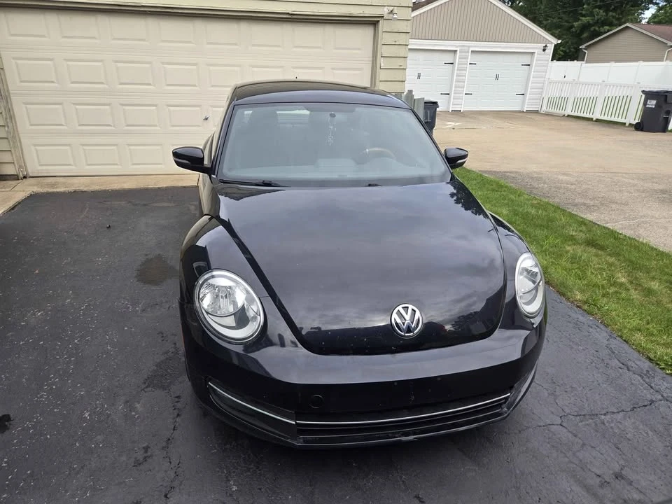 2013 Volkswagen A5 Beetle - Image 3 of 10