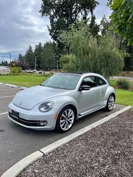 2013 Volkswagen Beetle 2.0T Turbo Hatchback 2D