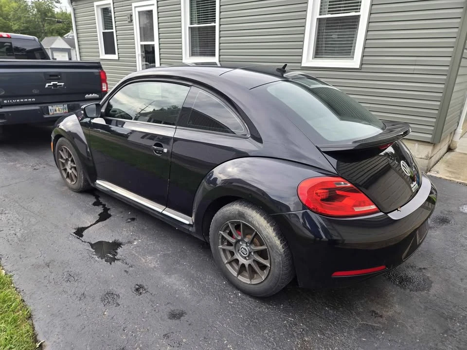 2013 Volkswagen A5 Beetle - Image 2 of 10