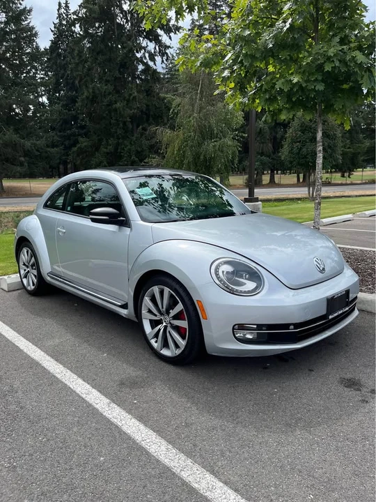 2013 Volkswagen A5 Beetle - Image 2 of 10