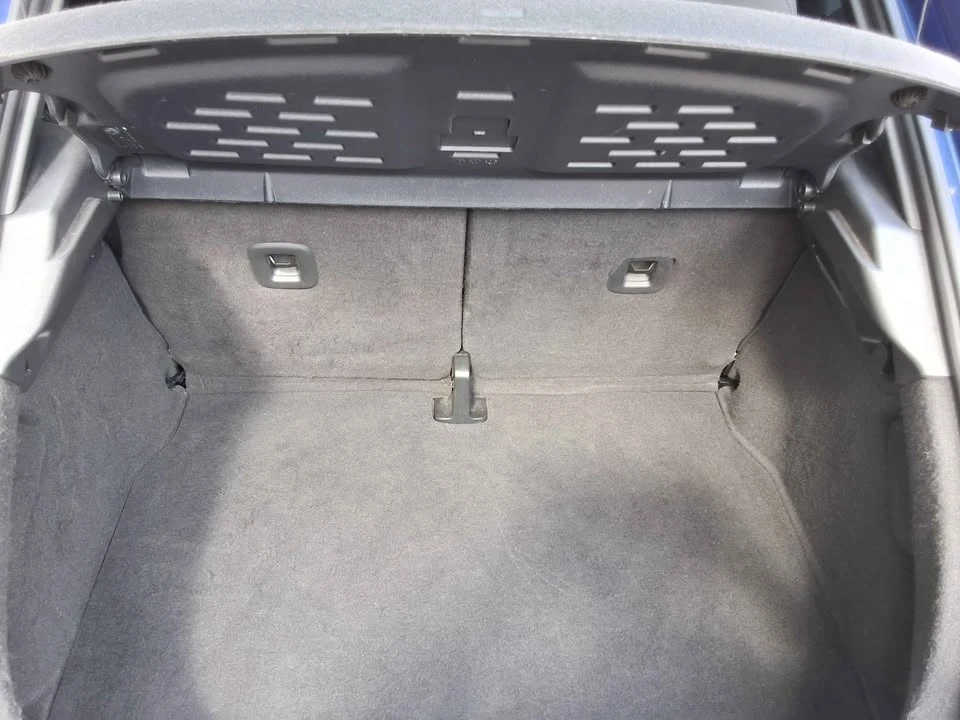 2013 Volkswagen A5 Beetle - Image 7 of 11