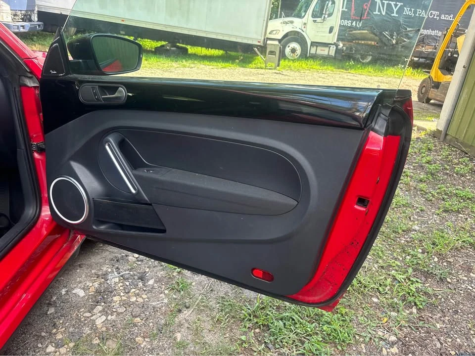2013 Volkswagen A5 Beetle - Image 14 of 15