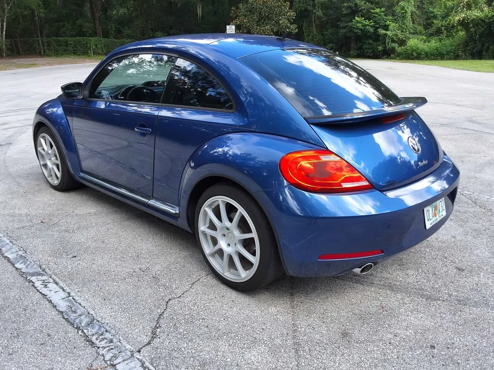 2013 Volkswagen A5 Beetle - Image 9 of 11