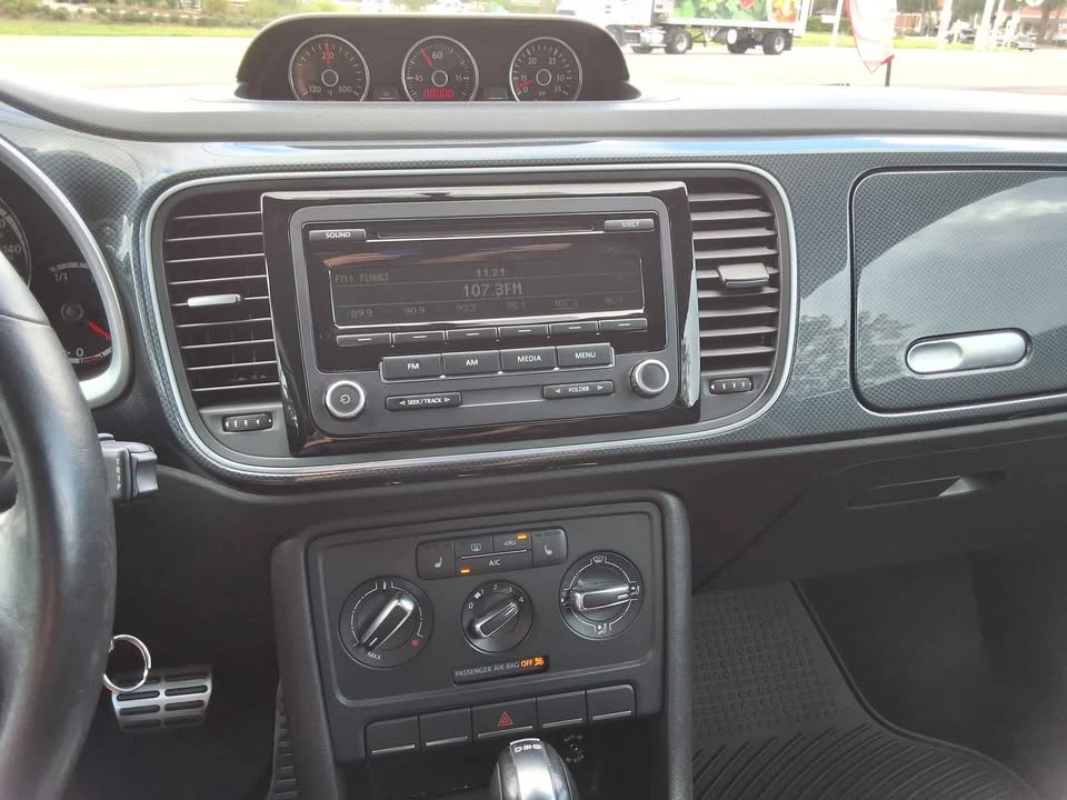 2013 Volkswagen A5 Beetle - Image 10 of 11