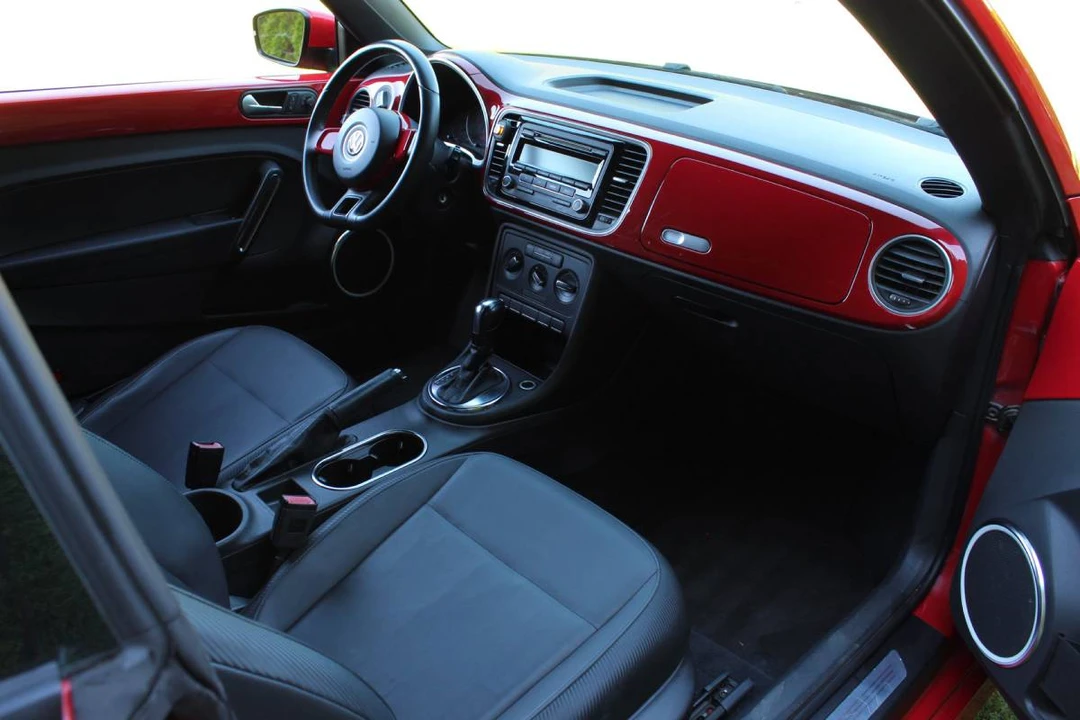 2013 Volkswagen A5 Beetle - Image 10 of 13
