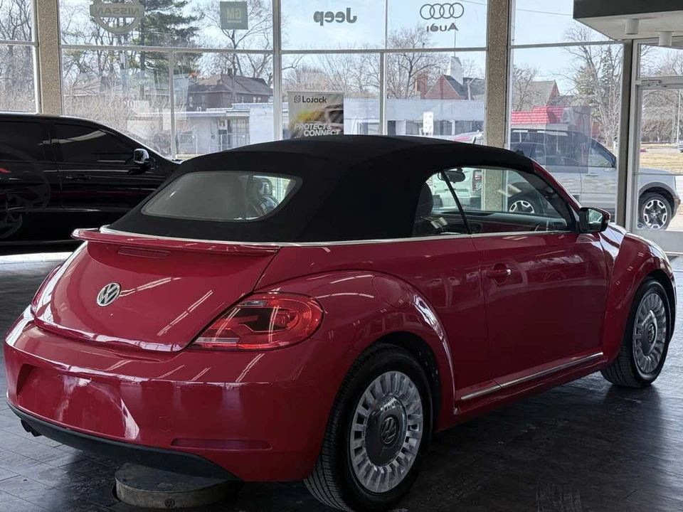 2013 Volkswagen A5 Beetle - Image 9 of 12
