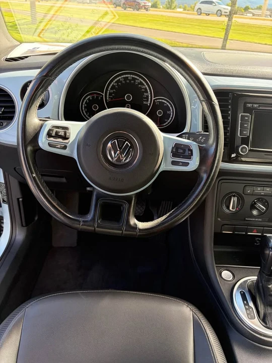 2013 Volkswagen A5 Beetle - Image 6 of 10