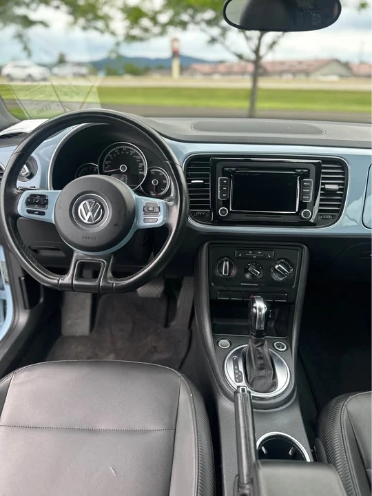 2013 Volkswagen A5 Beetle - Image 10 of 15