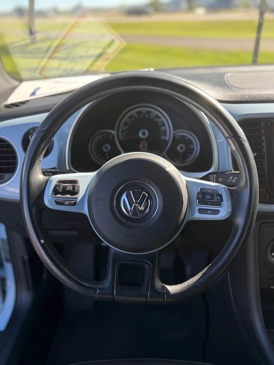 2013 Volkswagen A5 Beetle - Image 8 of 11