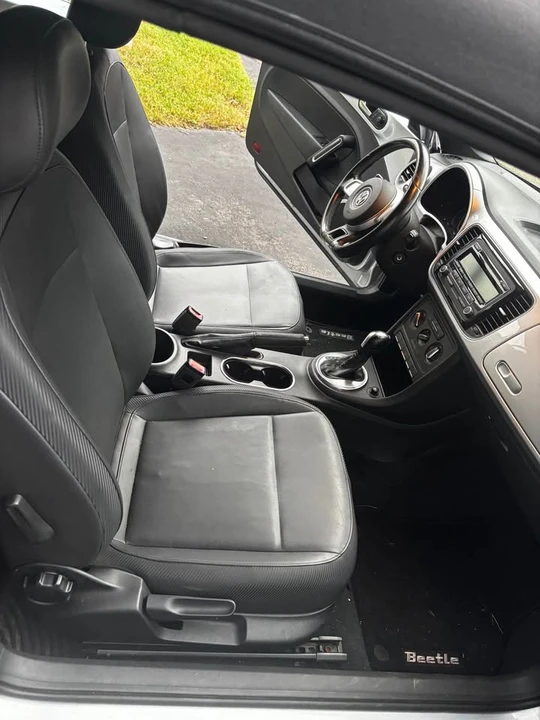 2013 Volkswagen A5 Beetle - Image 5 of 6