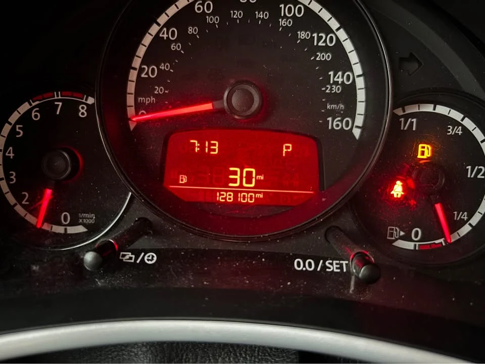 2013 Volkswagen A5 Beetle - Image 6 of 6