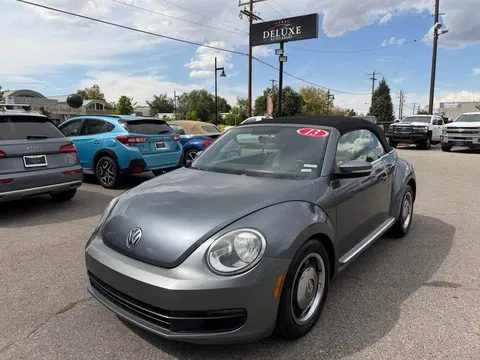 2013 Volkswagen Beetle 2.5L Convertible 2D