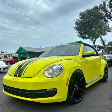 2013 Volkswagen Beetle 2.5L Convertible