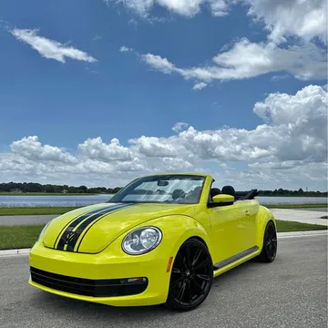 2013 Volkswagen Beetle 2.5L Convertible
