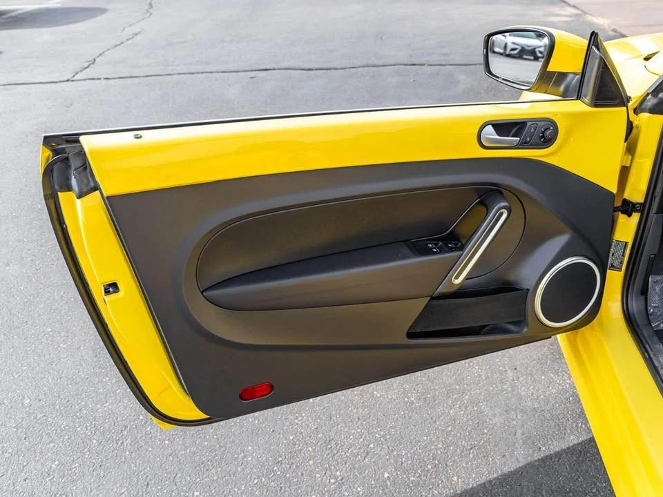 2013 Volkswagen A5 Beetle - Image 11 of 13