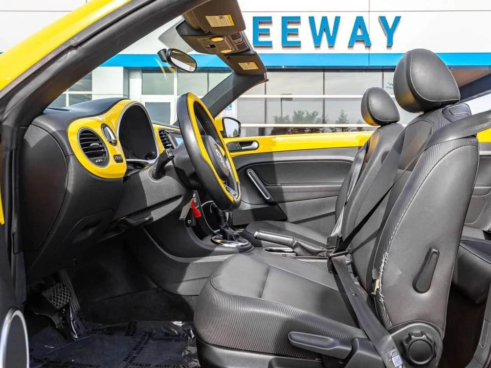 2013 Volkswagen A5 Beetle - Image 8 of 13