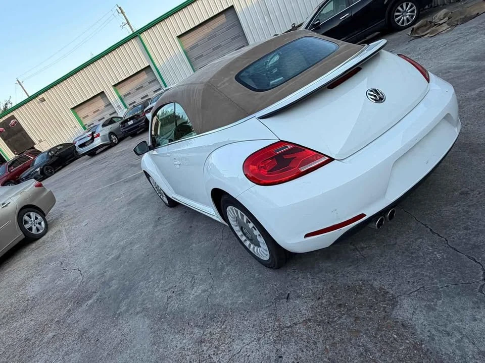 2013 Volkswagen A5 Beetle - Image 10 of 18