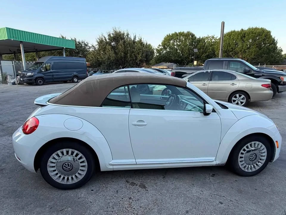 2013 Volkswagen A5 Beetle - Image 17 of 18