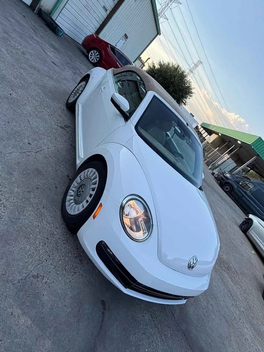 2013 Volkswagen A5 Beetle - Image 9 of 18