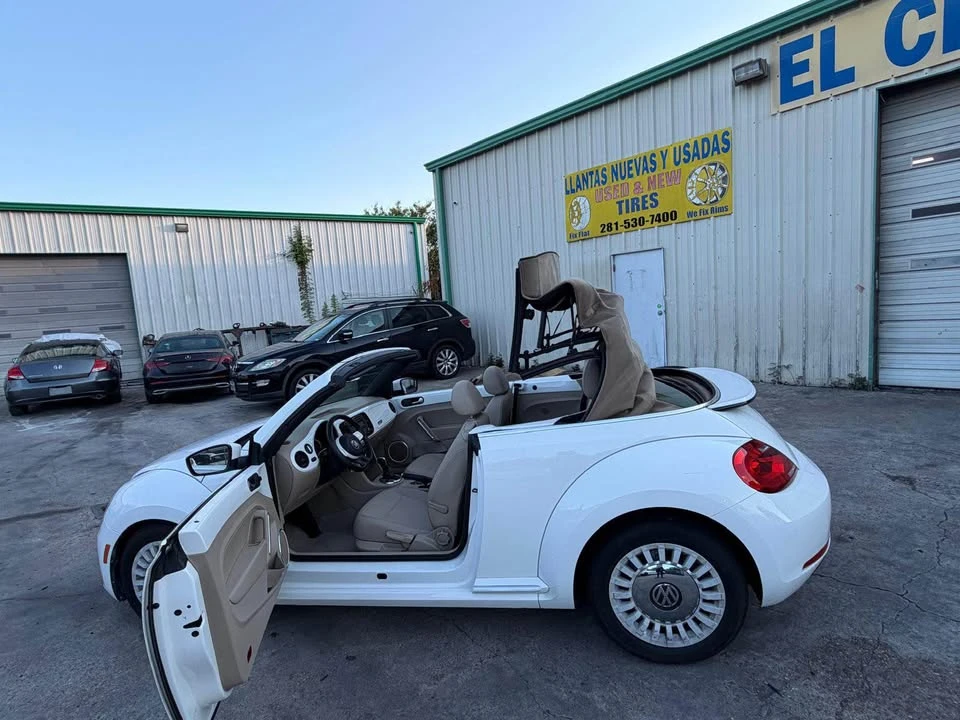 2013 Volkswagen A5 Beetle - Image 12 of 19