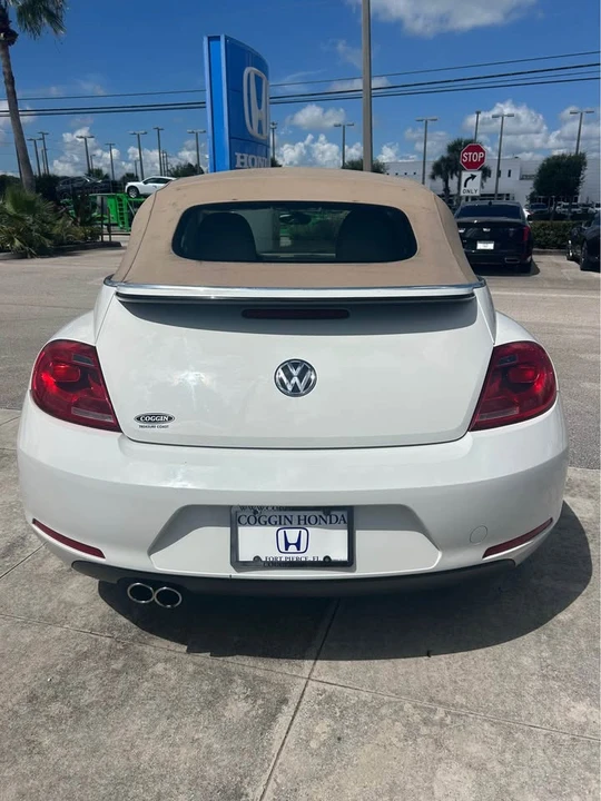2013 Volkswagen A5 Beetle - Image 4 of 12