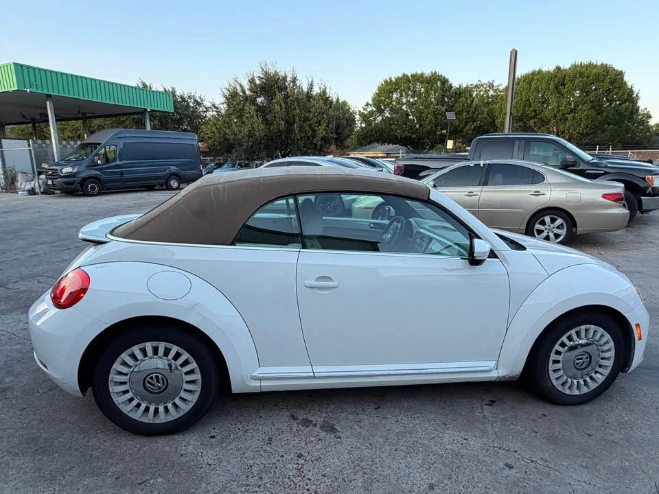 2013 Volkswagen A5 Beetle - Image 14 of 18