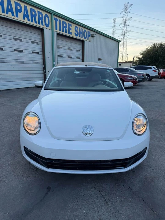 2013 Volkswagen A5 Beetle - Image 3 of 19