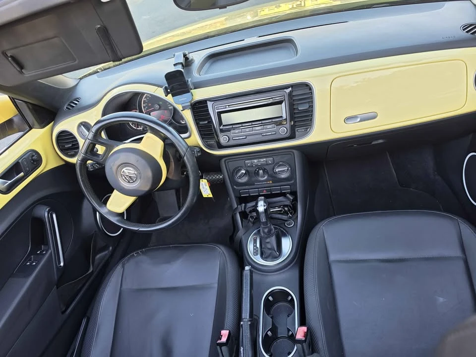 2013 Volkswagen A5 Beetle - Image 9 of 12